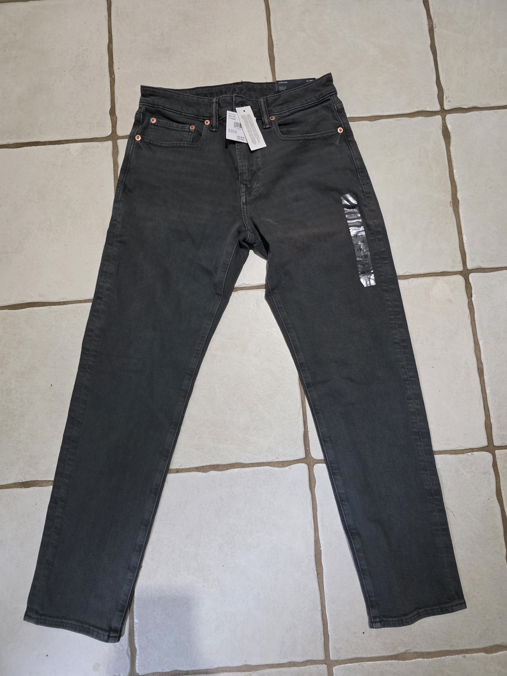 American Eagle Outfitters Unisex  Wash Dak Grey Slim Straight Jeans